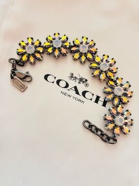 EXTREMELY RARE Coach Y2K Iridescent Swarovski Tea Rose Gunmetal Tone Bracelet
